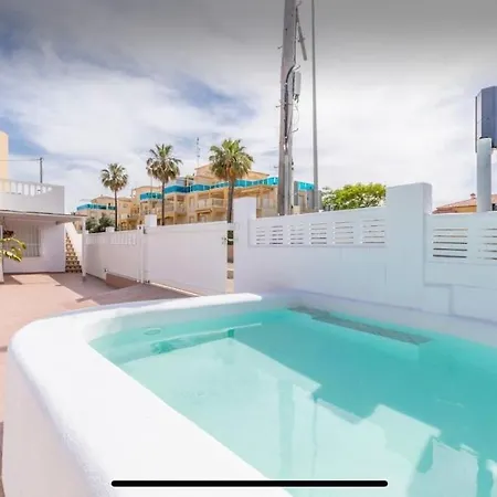 Adita - House Alpehytte Dénia